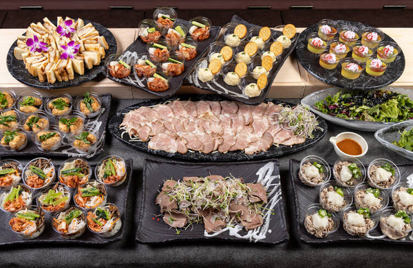 【飲み放題付ケータリング】和牛ハツの入った肉絨毯 松プラン 19名様〜