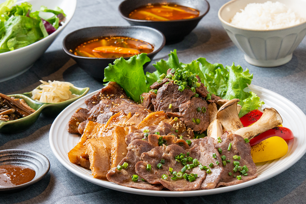 フランス展2023に出店しました／10月のごちそうは待望の焼肉セット／おせち作りは半年がかり…